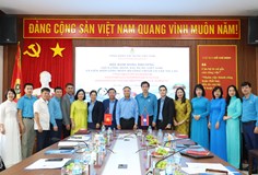 Công đoàn Xây dựng Việt Nam hội đàm với Liên hiệp Công đoàn Bộ Công chính và Vận tải Lào