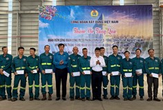 Bộ Xây dựng và Công đoàn Xây dựng Việt Nam thăm, tặng quà người lao động Lilama nhân Tháng Công nhân năm 2026
