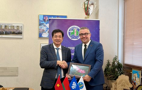 Công đoàn Xây dựng Việt Nam thăm và làm việc với Công đoàn ngành Xây dựng và Công nghiệp sản xuất vật liệu xây dựng Belarus